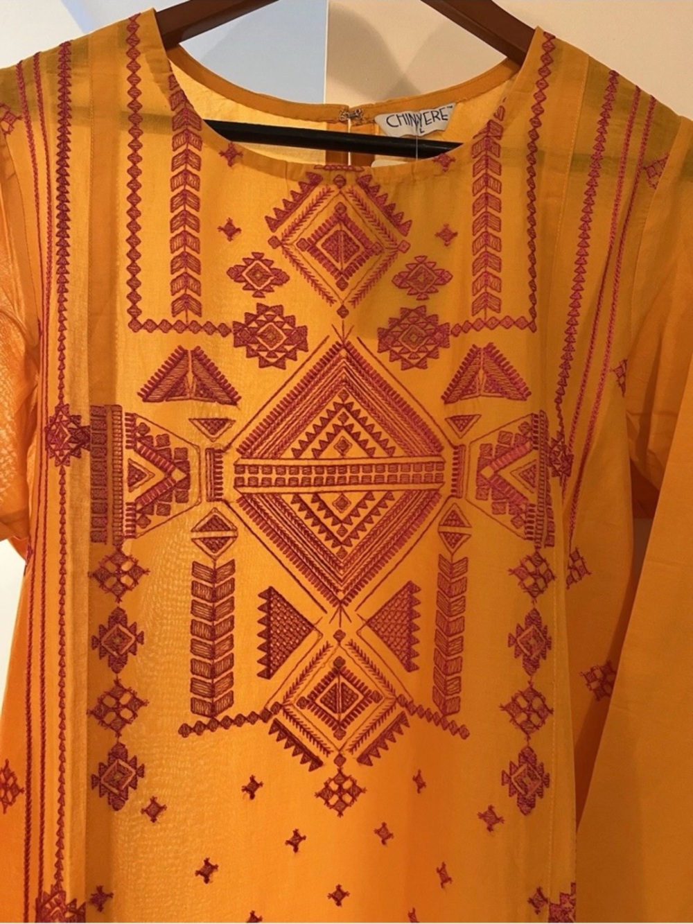 Pakistani embroidered Summer cotton (lown) Shirt.Size Large - Picture 2 of 4